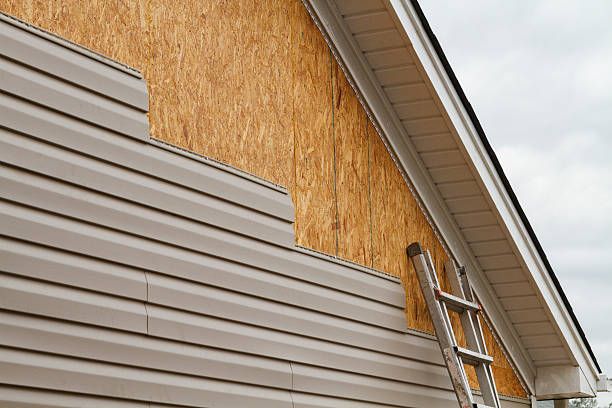 24/7 Emergency Storm Damage Siding Repair experts in Fort Washington, PA